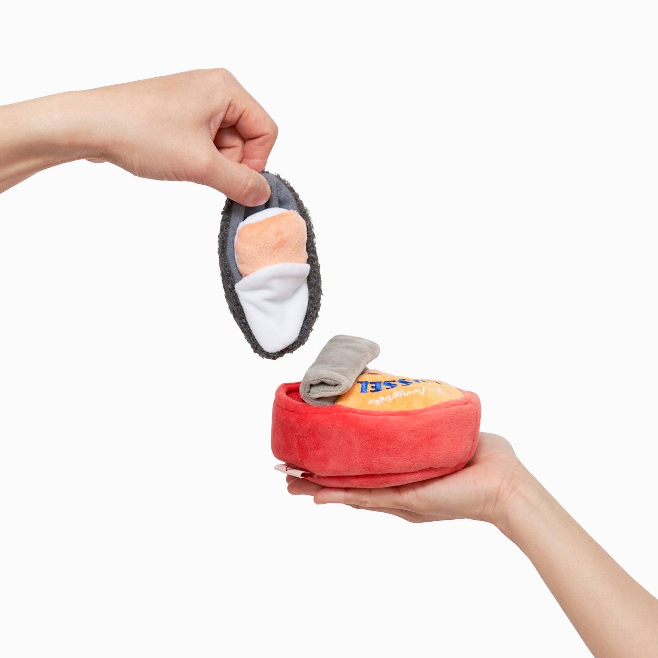 The Furryfolks – Tinned Mussel – Dog Interactive Nosework Toy