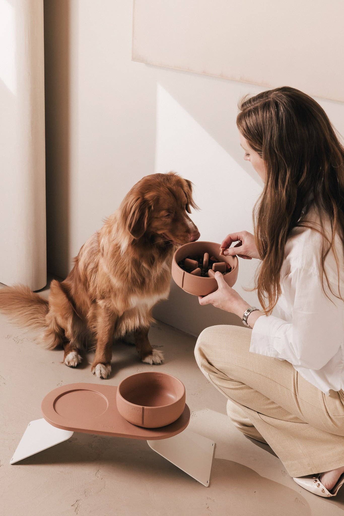 Pino – Slow Feeder Bowl – Ultra-durable Sandstone & Hypoallergenic