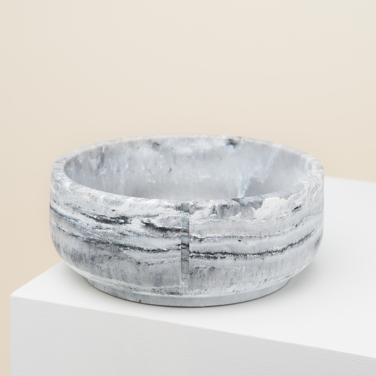 Pino – Classic Bowl – Non-Slip Sandstone & Hypoallergenic