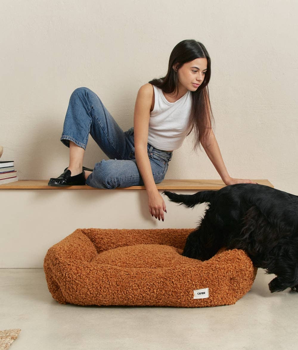 Cafide – Snozy Mustard Sheep – Recycled Foam Fill Dog Bed