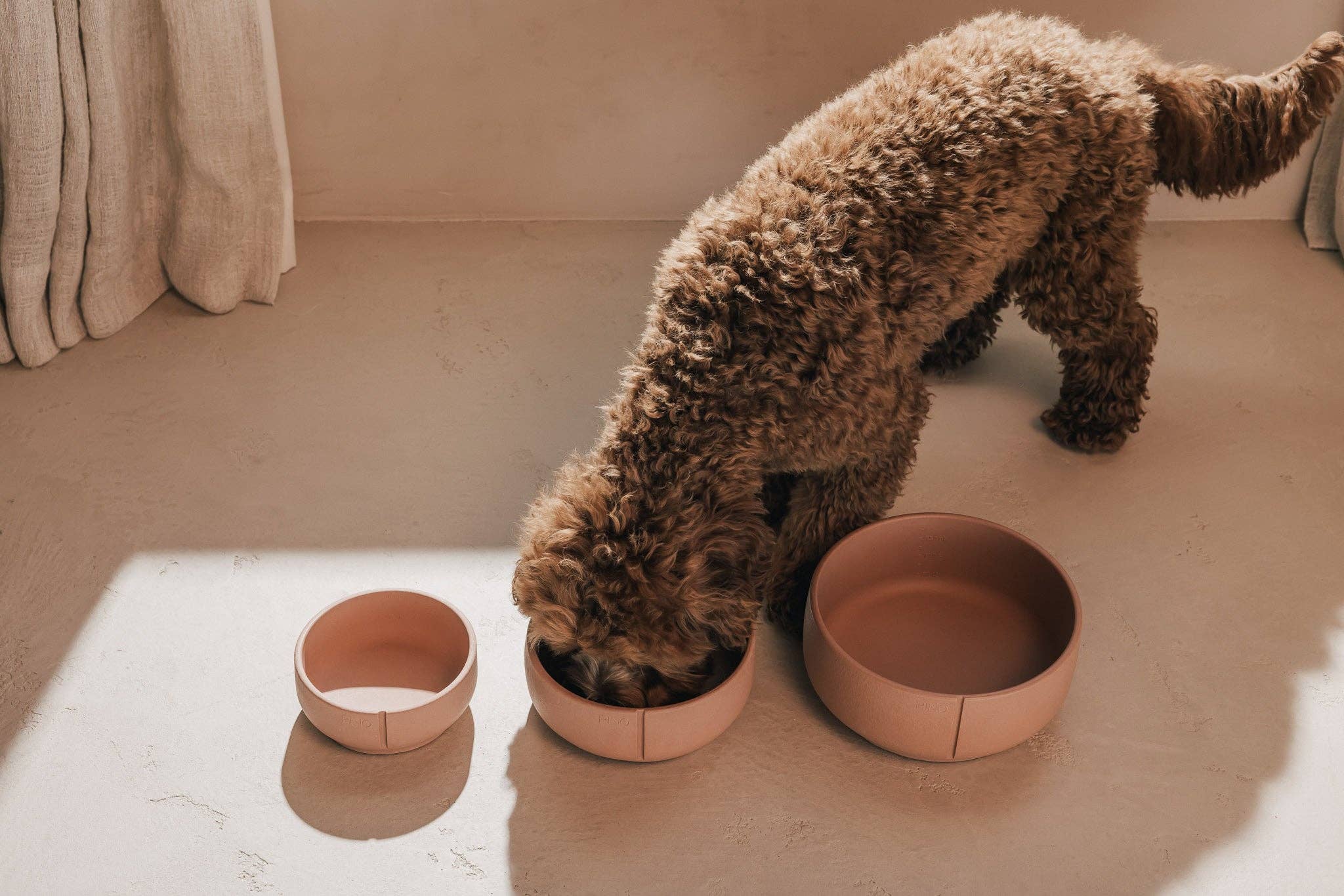 Pino – Classic Dog Bowl – Ultra-durable Sandstone & Hypoallergenic