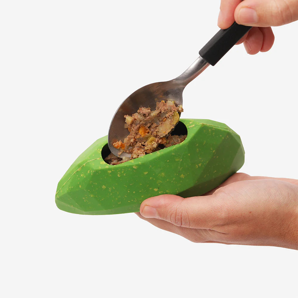 Zee.Dog – Green Bean – Interactive Treat-Dispensing Dog Toy