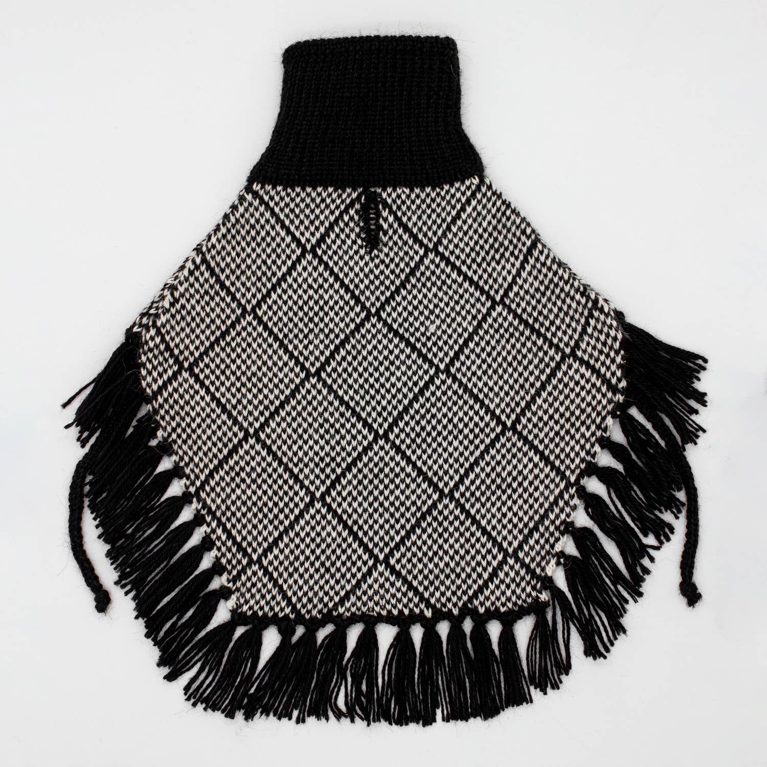 Alqo Wasi - Diamond Black Alpaca Dog Poncho