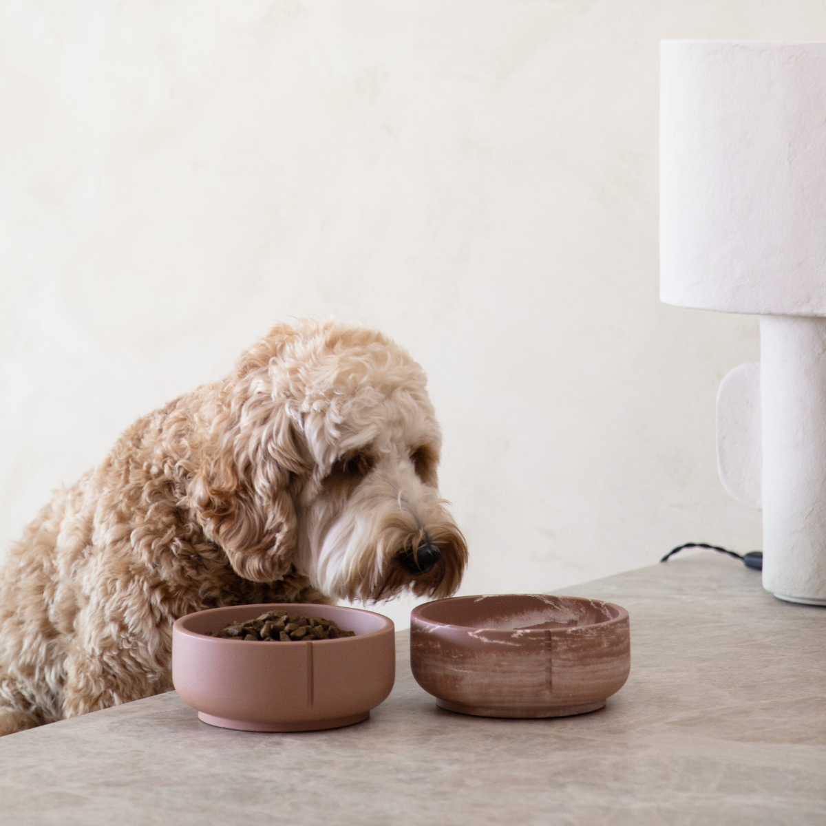 Pino – Classic Bowl – Non-Slip Sandstone & Hypoallergenic
