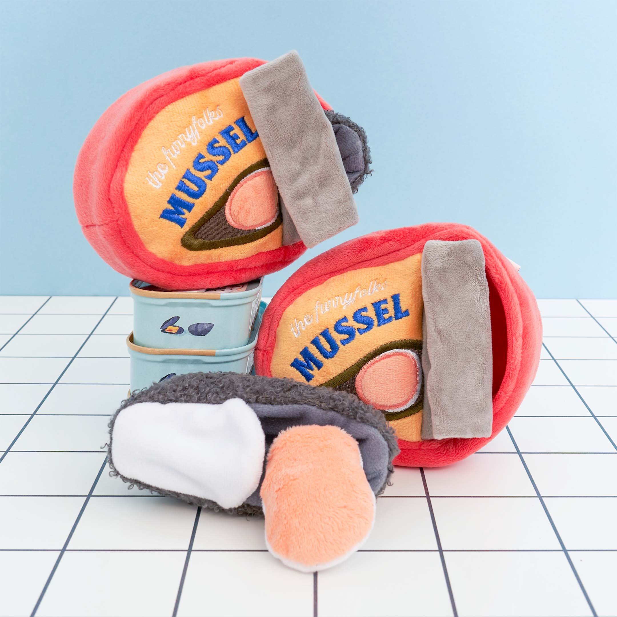 The Furryfolks – Tinned Mussel – Dog Interactive Nosework Toy