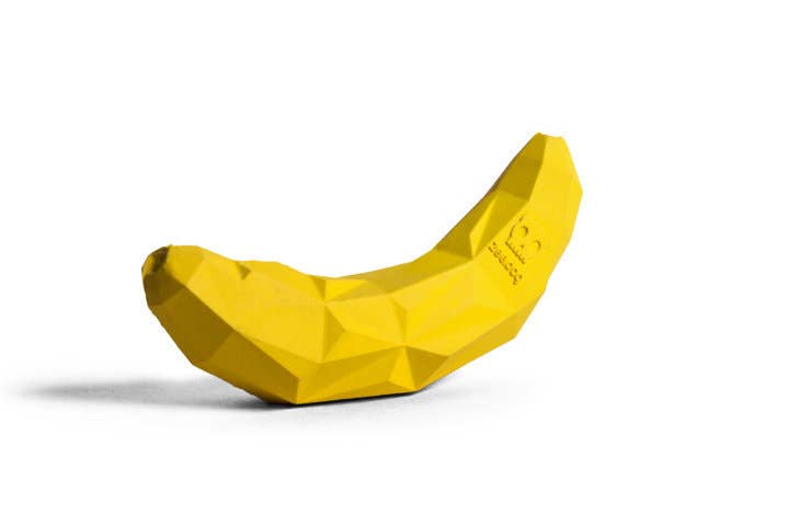 Zee.Dog – Super Banana – Interactive Treat-Dispensing Dog Toy