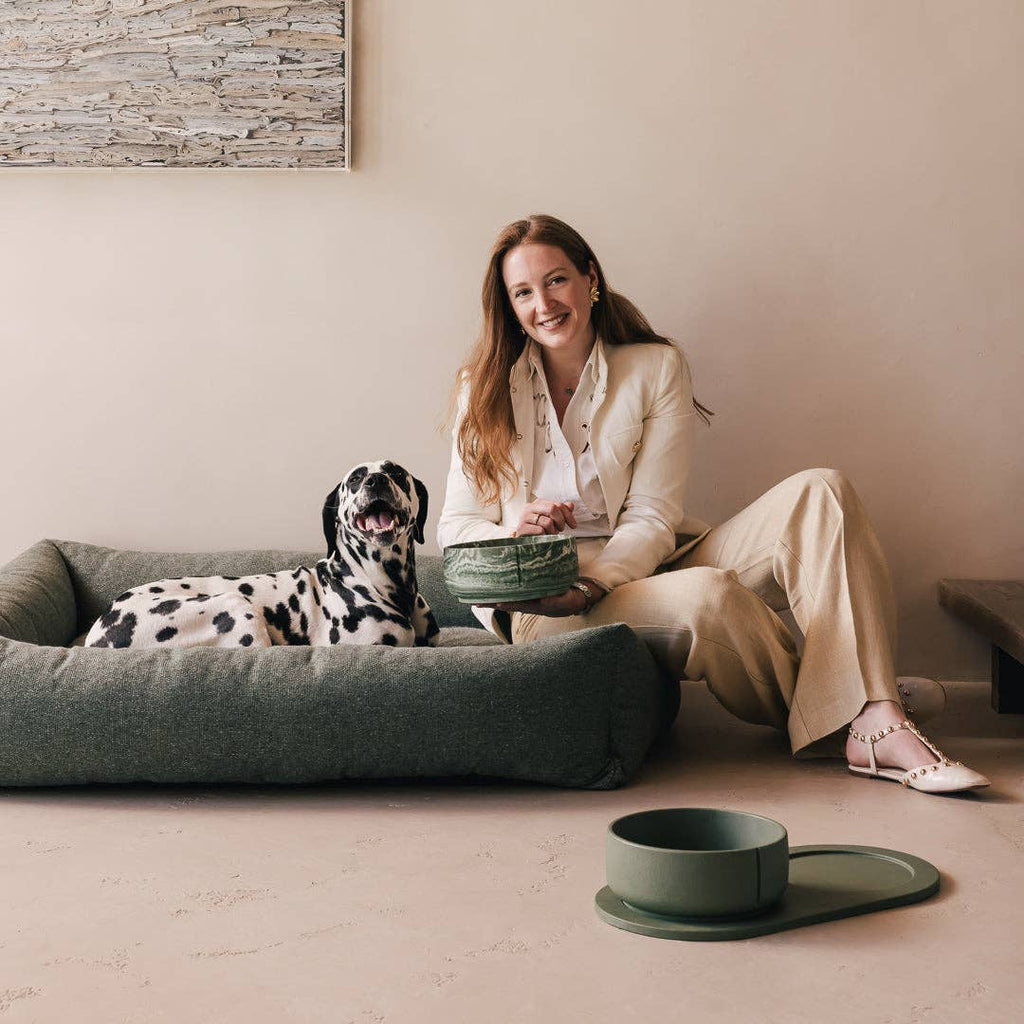 Pino – Cuenco Clásico para Perros – Ultra-durable Arenisca & Hipoalergénico