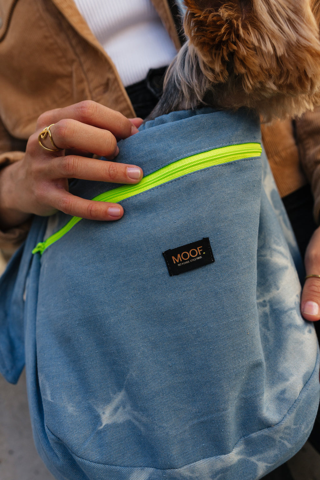 Moof - Loop Dog Carrier - Tie & Die