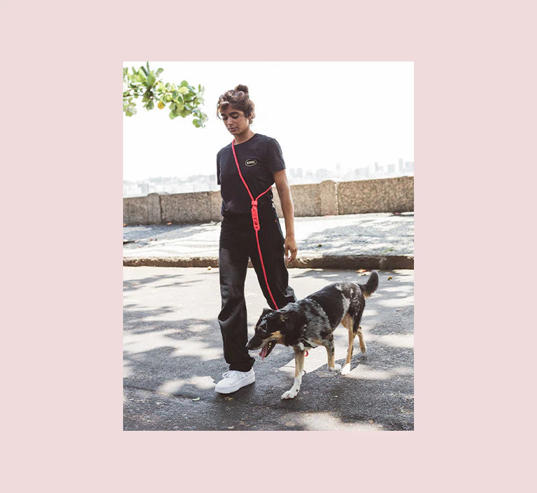 Zee.Dog – Neon Coral – Hands-Free Leash